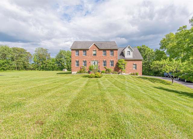 Property at 7 Angelas Way, Goshen, NY 10924, 4 beds, 2.5 baths