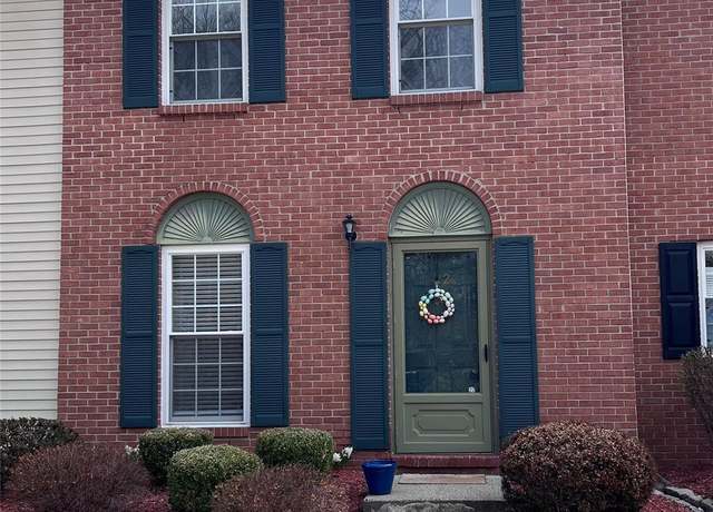 Property at 22 Yorkshire Ter, Washingtonville, NY 10992, 2 beds, 2.5 baths