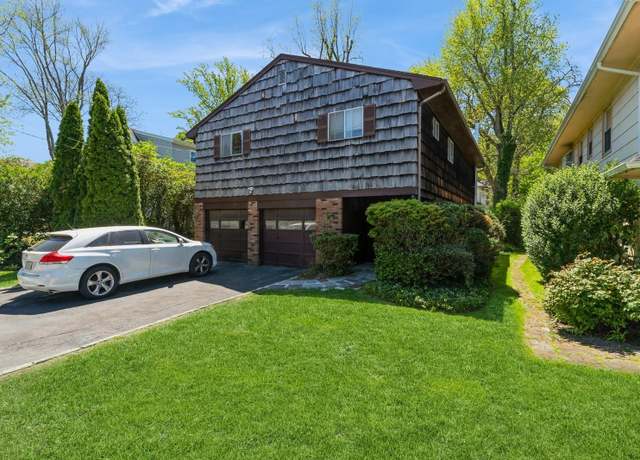 Property at 172 Steamboat Rd, Great Neck, NY 11024, 4 beds, 2.5 baths