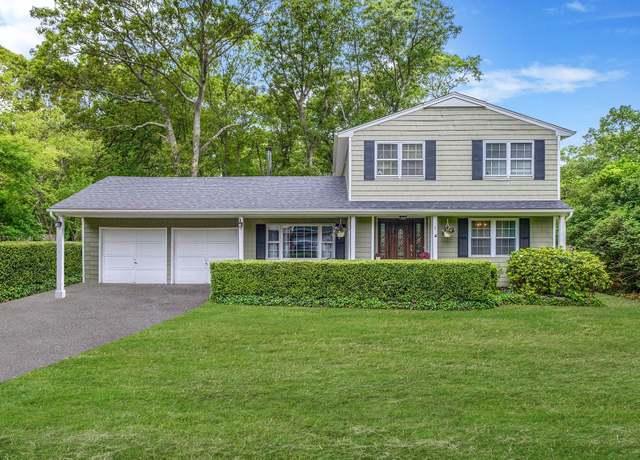 Property at 6 Washington Ave, Miller Place, NY 11764, 3 beds, 2.5 baths