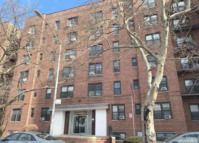 Property at 84-31 Van Wyck Expy Unit 4B, Jamaica, NY 11435, 2 beds, 1 bath