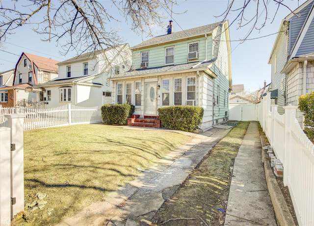Property at 89-91 215th Pl, Queens Village, NY 11427, 4 beds, 3 baths