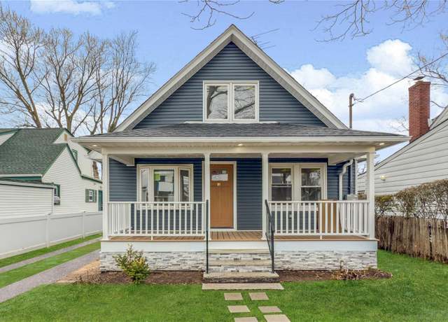 Property at 51 Hapsburg Pl, Hempstead, NY 11550, 3 beds, 3 baths