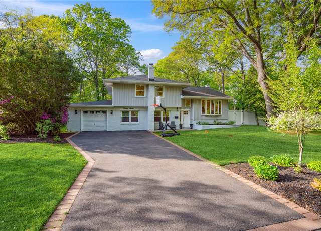 Property at 27 Harbor Hills Dr, Port Jefferson, NY 11777, 4 beds, 3 baths