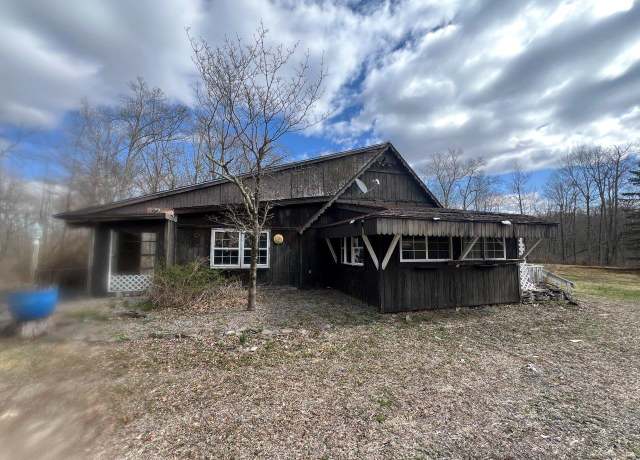 Property at 854 New Paltz Rd, Highland, NY 12528, 1 bed, 1 bath