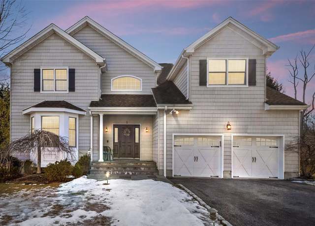 Property at 5 Stephans Ct, Baldwin Place, NY 10505, 5 beds, 3.5 baths