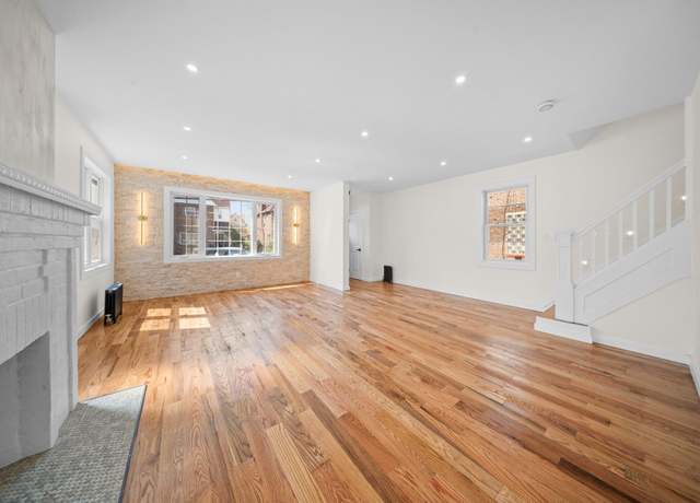 Property at 13107 229th St, Laurelton, NY 11413, 7 beds, 2.5 baths