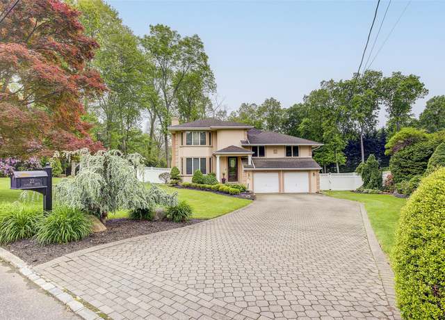 Property at 23 Sandra Dr, Dix Hills, NY 11746, 4 beds, 3.5 baths