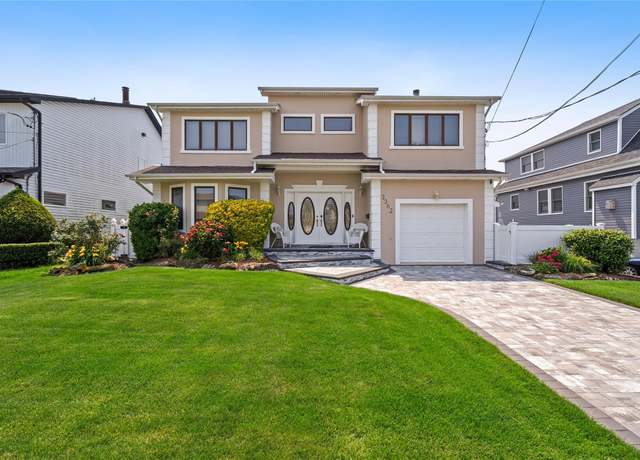 Property at 3362 Colony Dr, Baldwin Harbor, NY 11510, 4 beds, 2.5 baths