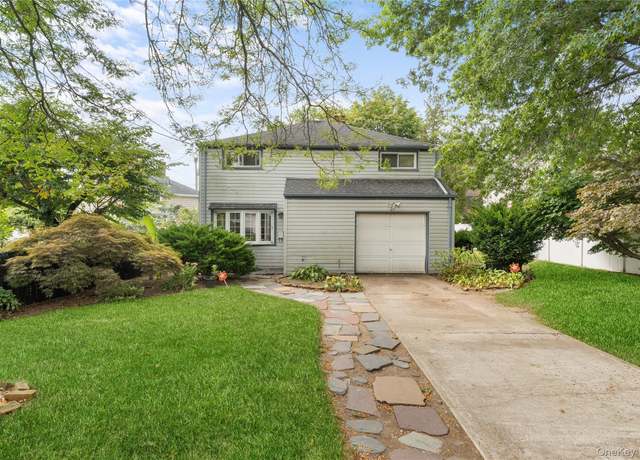Property at 604 Dartmouth St, Westbury, NY 11590, 4 beds, 1 bath