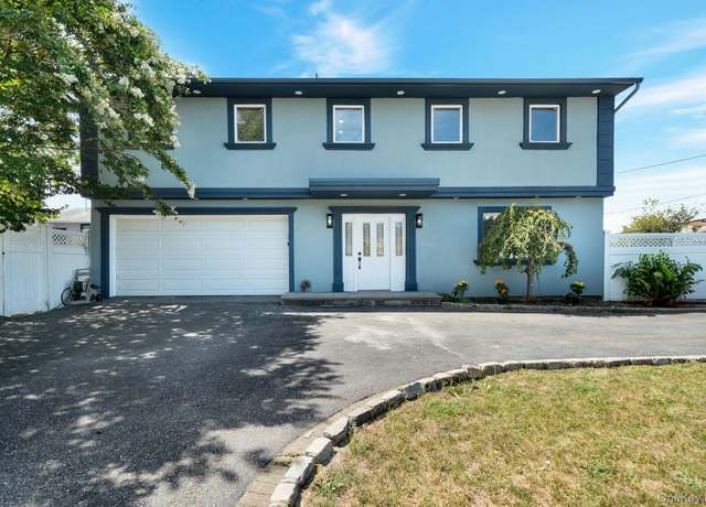 Property at 3058 Susan Rd, Bellmore, NY 11710, 4 beds, 2.5 baths