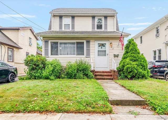 Property at 22 Pansy Ave, Floral Park, NY 11001, 3 beds, 1.5 baths