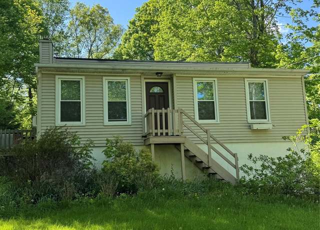 Property at 88 Lakeview Dr, Pawling, NY 12564, 2 beds, 1 bath