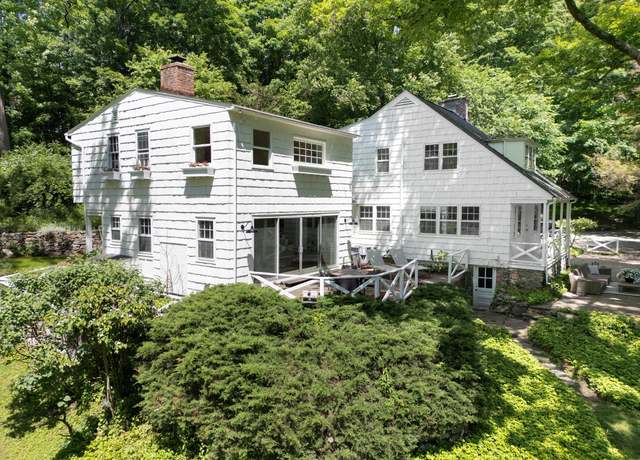 Property at 200 Millwood Rd, Chappaqua, NY 10514, 4 beds, 3 baths