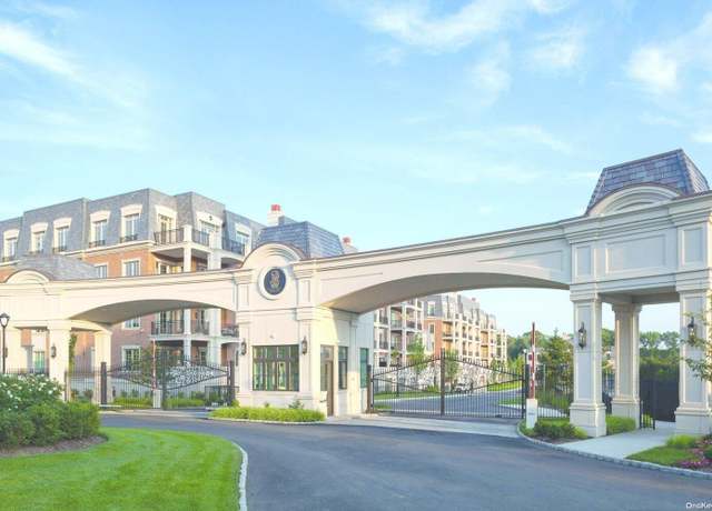 Property at 5000 Royal #5114, North Hills, NY 11040, 3 beds, 3.5 baths