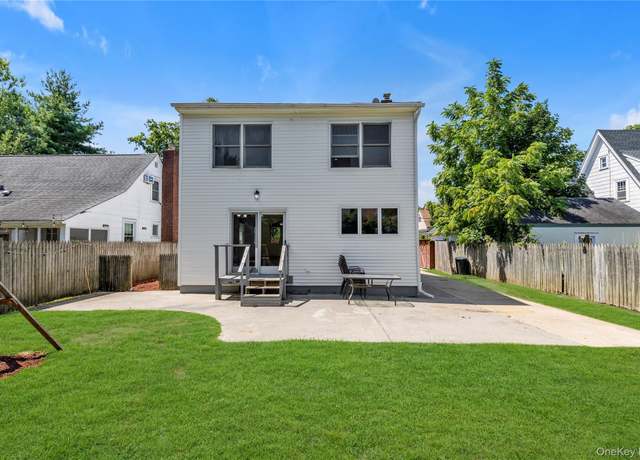 Property at 1679 Wales Pl, Baldwin, NY 11510, 3 beds, 2 baths