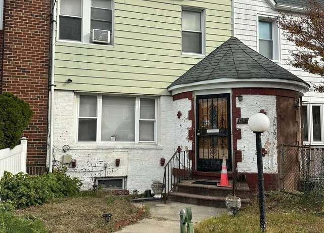 Property at 113-21 204th St, Saint Albans, NY 11412, 3 beds, 1.5 baths