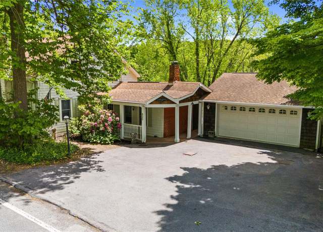 Property at 830 Route 284, Westtown, NY 10998, 3 beds, 2 baths
