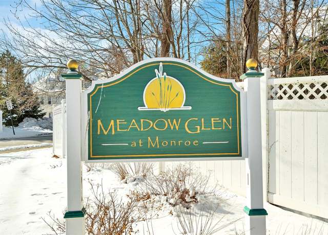 Property at 10 Ford Ct Unit D1, Monroe, NY 10950, 4 beds, 2.5 baths