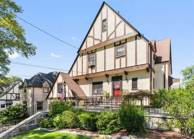 Property at 204 Chittenden Ave, Tuckahoe, NY 10707, 4 beds, 3.5 baths
