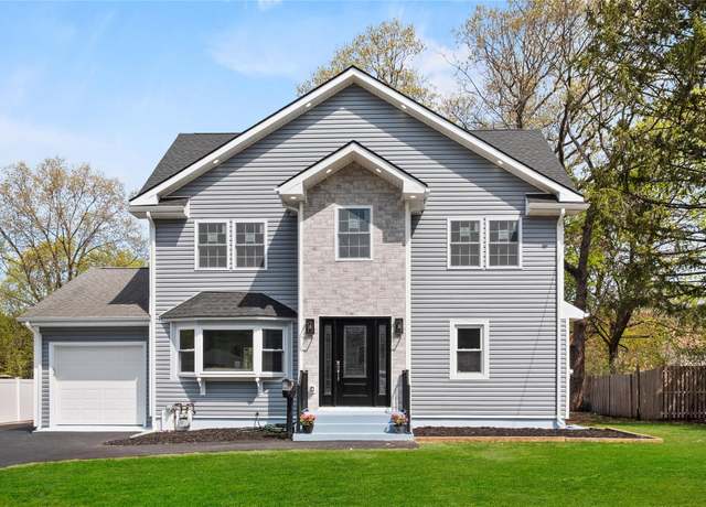 Property at 20 Rockland Ave, Nanuet, NY 10954, 5 beds, 3 baths
