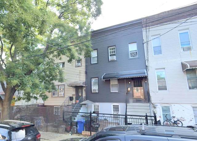 Property at 170 Atkins Ave, Brooklyn, NY 11208, 7 beds, 3 baths
