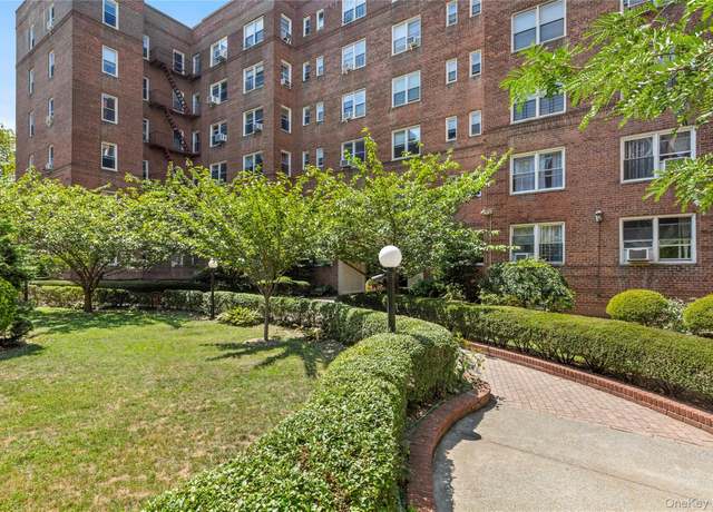 Property at 99-31 64th Ave Unit E9, Rego Park, NY 11374, 1 bed, 1 bath