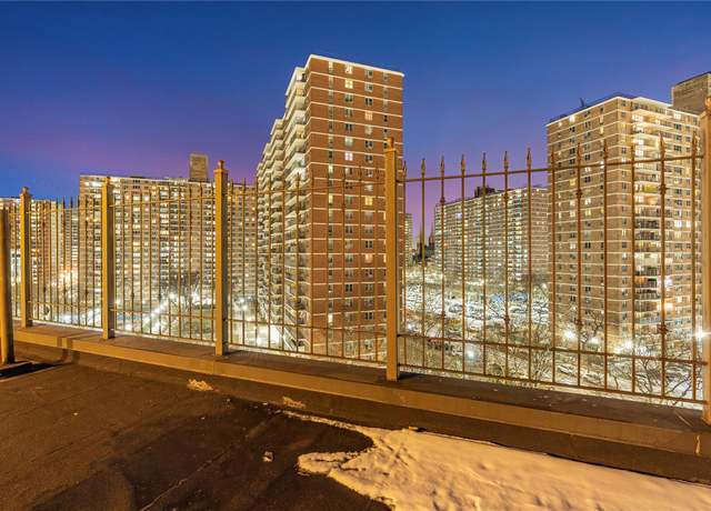 Property at 341 Wallabout St #penthouse, Brooklyn, NY 11206-4317, 4 beds, 5.5 baths