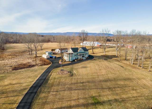 Property at 69 Lippincott Rd, Wallkill, NY 12589, 5 beds, 3 baths