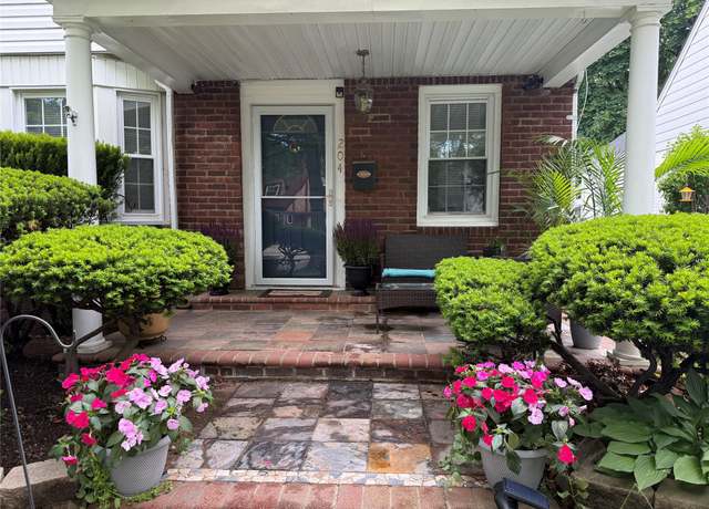 Property at 204 N Grove St, Valley Stream, NY 11580, 2 beds, 2 baths