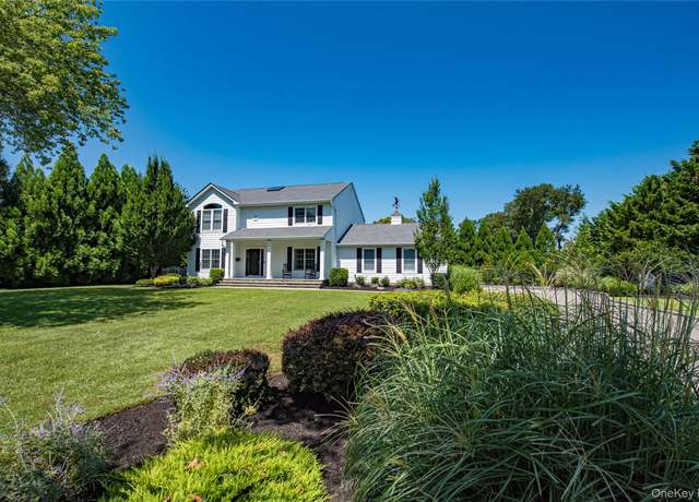 Property at 15 Cedar Avenue Ext, Islip, NY 11751, 4 beds, 2.5 baths