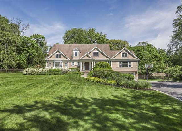 Property at 11 Seymour Pl E, Armonk, NY 10504, 4 beds, 6.5 baths