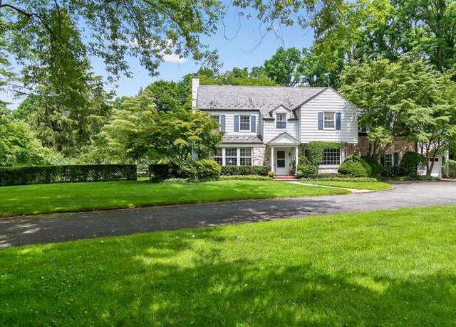 Property at 273 Bayville Rd, Lattingtown, NY 11560, 5 beds, 5.5 baths