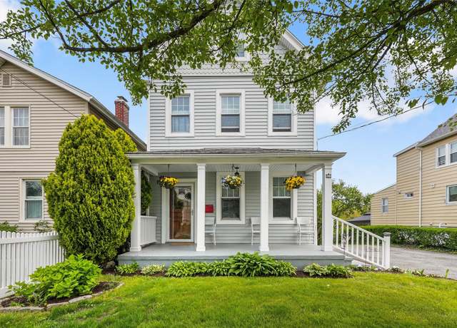 Property at 458 Second Ave, Pelham, NY 10803, 3 beds, 2.5 baths