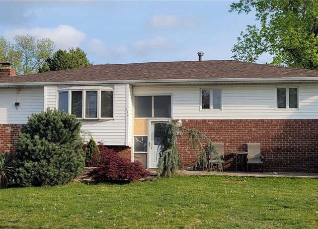 Property at 414 Westview Ave, Deer Park, NY 11729, 4 beds, 2 baths