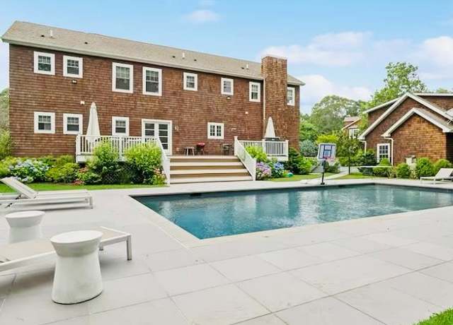 Property at 52 Sandy Hollow Rd, Southampton, NY 11968, 5 beds, 4.5 baths