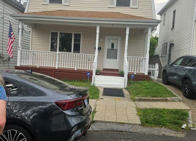 Property at 7 Speedling Pl, Yonkers, NY 10703, 3 beds, 2 baths