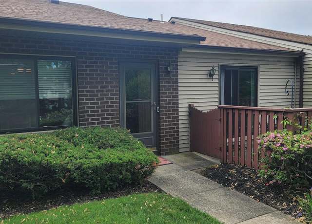 Property at 867 Skyline Dr, Coram, NY 11727, 2 beds, 2 baths