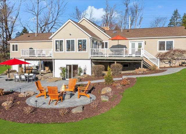 Property at 58 Big Island Rd, Warwick, NY 10990, 3 beds, 4 baths