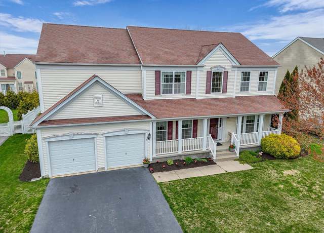 Property at 8 Woodstork Dr, Mount Sinai, NY 11766, 4 beds, 2.5 baths