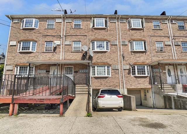 Property at 93 E 57th St, Brooklyn, NY 11203, 9 beds, 6 baths
