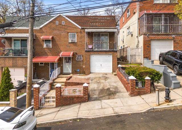 Property at 3833 Amundson Ave, Bronx, NY 10466, 3 beds, 2 baths
