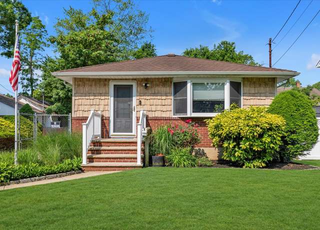 Property at 1800 Remson Ave, North Merrick, NY 11566, 3 beds, 2 baths