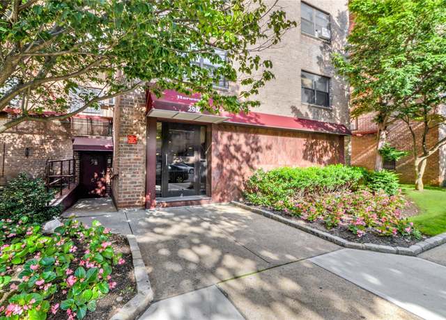 Property at 29-09 137th St Unit 5F, Flushing, NY 11354, 2 beds, 1.5 baths