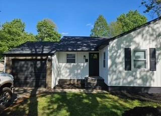 Property at 147 Juniper Ave, Smithtown, NY 11787, 3 beds, 1 bath