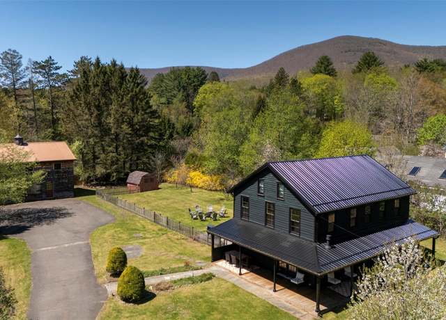 Property at 39 Van Wagner Rd, Willow, NY 12495, 5 beds, 4 baths