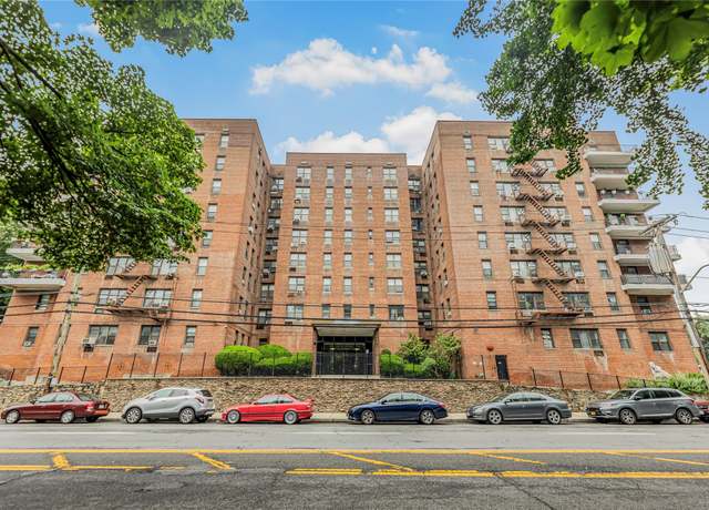 Property at 277 Bronx River Rd Unit 2A, Yonkers, NY 10704, 1 bath
