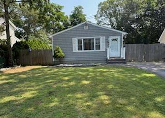 Property at 21 Broadway, Shirley, NY 11967, 3 beds, 1 bath