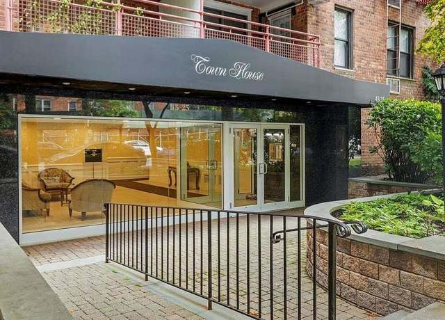 Property at 43-25 Douglaston Pkwy Unit B, Douglaston, NY 11363, 1 bed, 1 bath