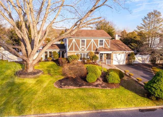 Property at 36 Orleans Grn, Coram, NY 11727, 4 beds, 2 baths